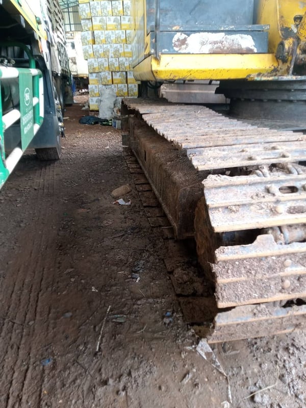 ขายรถแม็คโคร sumitomo f2 ใช้งานดี มาก ใบซื้อขาย ราคาถูกดี2.6แสน