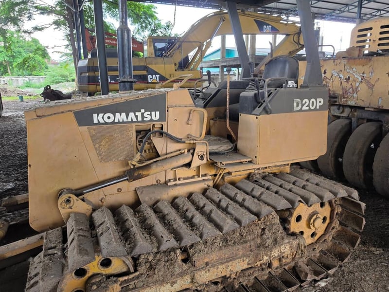 รถแทรกเตอร์komatsu D20p-7 เก่าjapan ใช้งานดี รารา265,000 รถแทรกเตอร์komatsu D20p-7 เก่าjapan ใช้งานดี รารา265,000