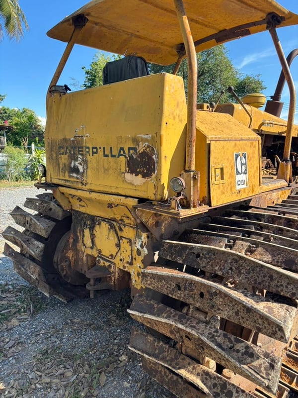 ขายรถแทรกเตอร์cat D5B 10z ตีนเป็ด ใช้งานดี ใบซื้อvาย ราคา5.5แสน