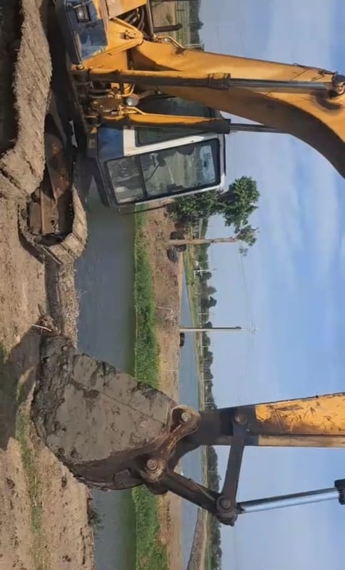 รถแม็คโครkomatsu pc200-5ใบซื้อvาย ใช้งานดี ราราถูกดีๆๆ299,000