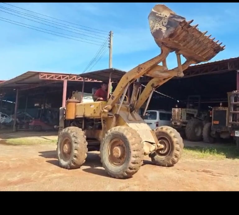 รถตักล้อยาง komatsu jh30 ใช้งานดี ใบซื้อขาย ราคา165,000