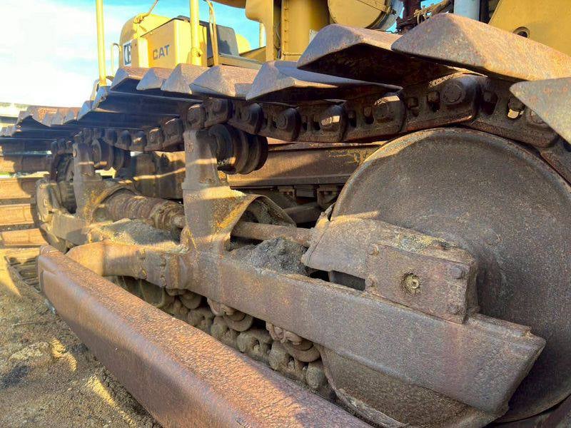 ขายรถแทรกเตอร์CAT D5D ตีนเป็ด  ใช้วานดีมาก ใบซื้อขาย ราคา4 5แสน