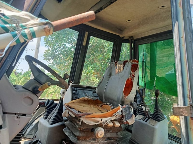 รถหน้าตักหลังขุด JCB 3CX ใช้งานดี มีทะเบียน ราคา2.6แสน รถหน้าตักหลังขุด JCB 3CX ใช้งานดี มีทะเบียน ราคา2.6แสน