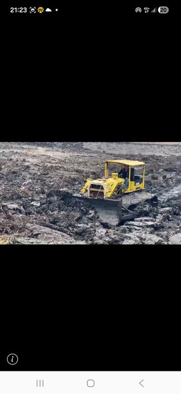 รถแทรกเตอร์ CAT D4D ตีนเป็ด ใช้งานดี ใบซื้อvาย ราคา295,000