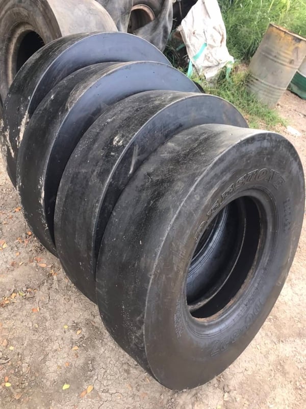 ขายยางรถบดล้อยาง4ตันและ10ตัน มียางใหม่และยางเก่า ขายยางรถบดล้อยาง4ตันและ10ตัน มียางใหม่และยางเก่า