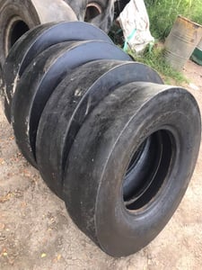ขายยางรถบดล้อยาง4ตันและ10ตัน มียางใหม่และยางเก่า ขายยางรถบดล้อยาง4ตันและ10ตัน มียางใหม่และยางเก่า