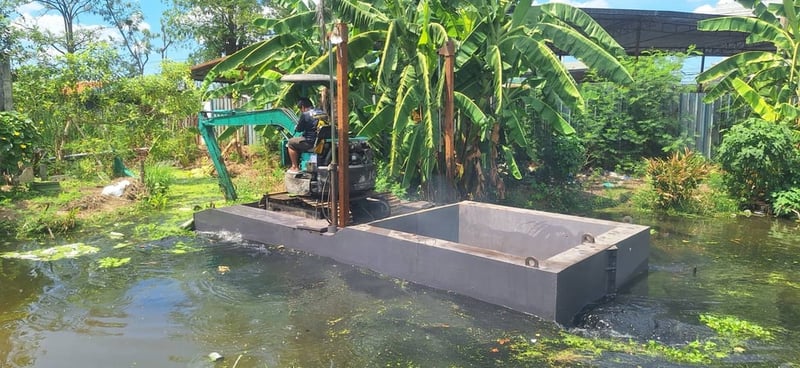 ขายโป๊ะใส่pc30 pc20ใช้งานดี สภาพดี ราคา280,000