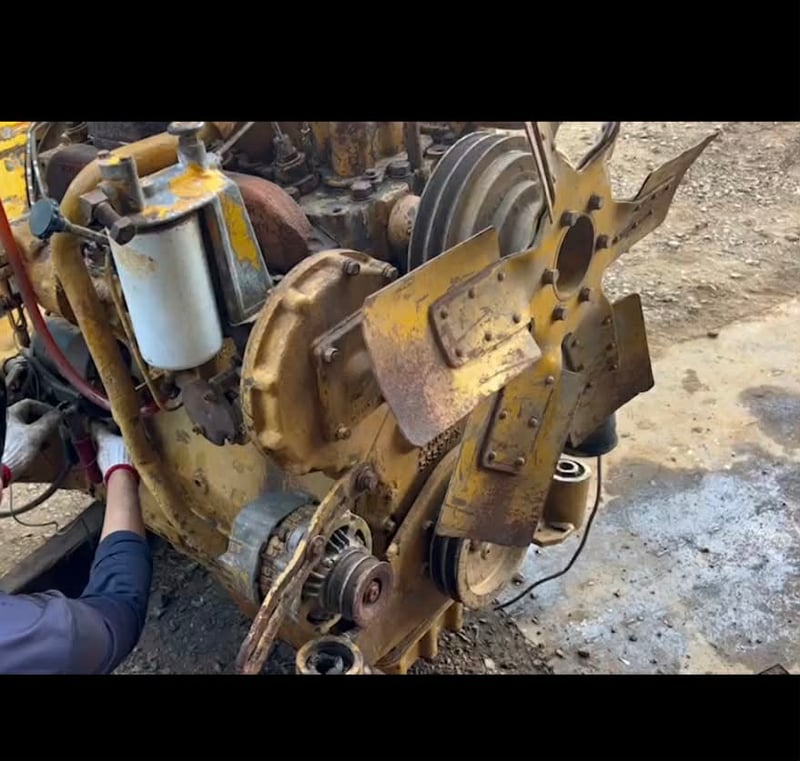 ขายเครื่องยนต์cat 920ใช้งานได้ ราคา79,000บ.