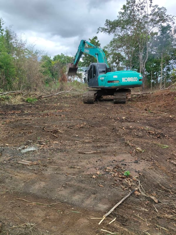 ขายรถแม็คโครkobelco sk200-5 ใช้งานดี ใบซื้อขาย ราคา385,000