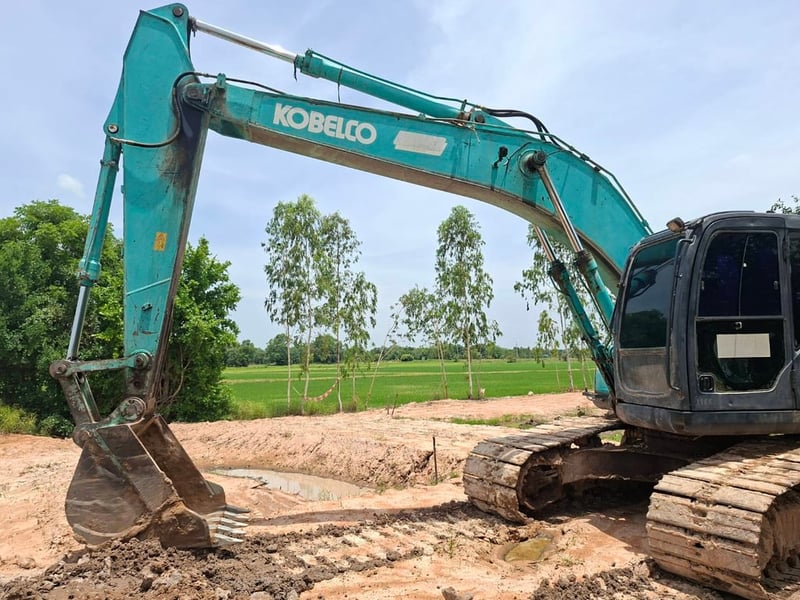 รถแม็คโครkobelco sk200-8ใช้งานดี มีทะเบียน รรคา8.8แสน