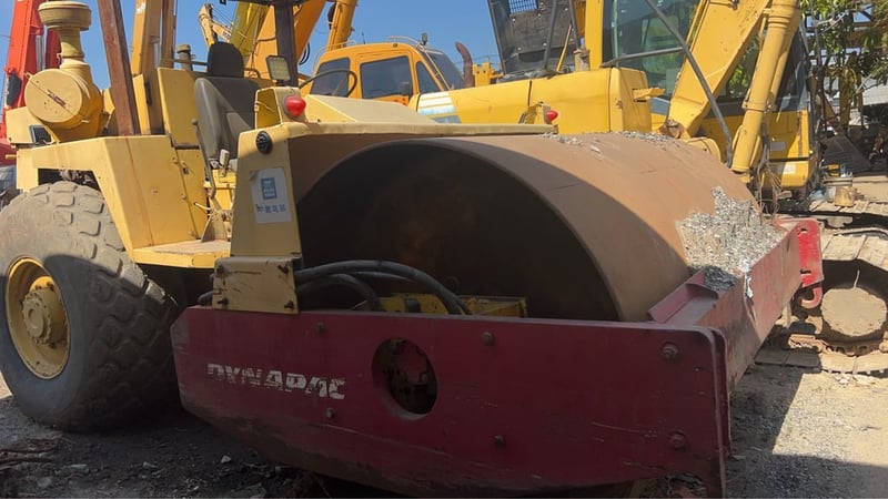 ขายรถบด10ตัน2เพลาDynapac ca250ใช้งานดี ใบซื้อvาย ราคา3.5 แสน