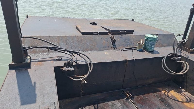 ขายโป๊ะใส่pc120 สภาพดี ราคา600,000บ. ขายโป๊ะใส่pc120 สภาพดี ราคา600,000บ.