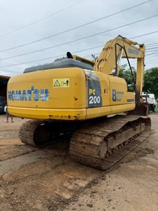 ขายแม็คโครkomatsu pc200-8mo มีทะเบียน ใช้งานได้ ราคา7.8บาท