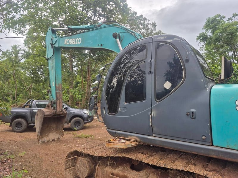 ขายรถแม็คโครkobelco sk200-5 ใช้งานดี ใบซื้อขาย ราคา385,000