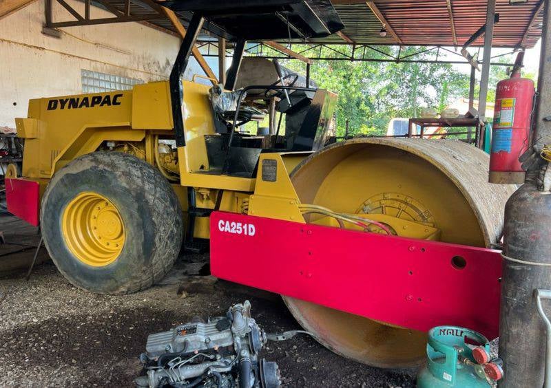 ขายรถบด10ตัน 2เพลา Dynapac ca251D มีเล่มทะเบียน ใช้งานดี ราคา599,000 ขายรถบด10ตัน 2เพลา Dynapac ca251D มีเล่มทะเบียน ใช้งานดี ราคา599,000