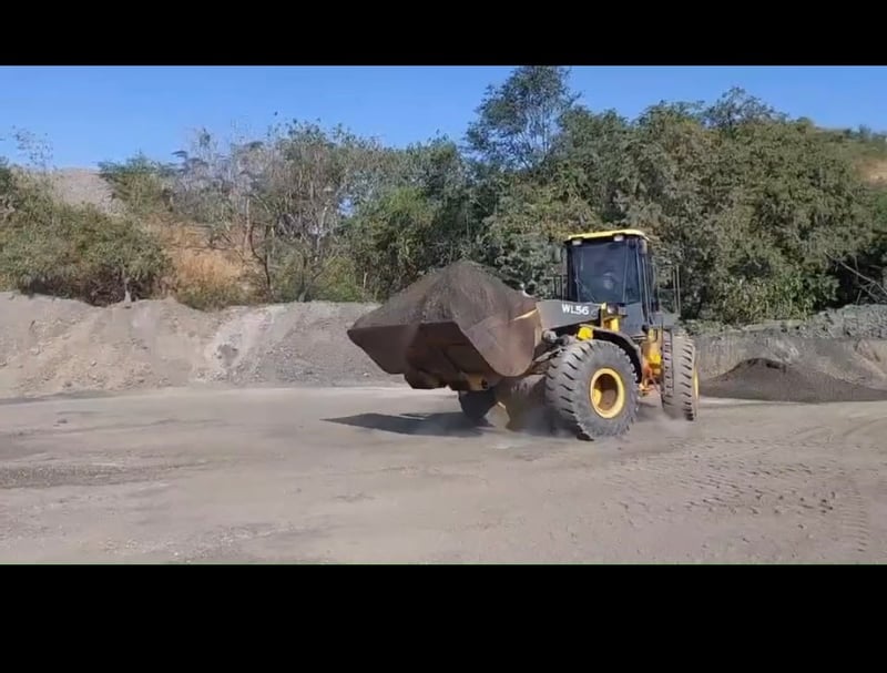 ขายรถตักล้อยาง.Deere wl56 ใช้งานดี ใบอินวอย ราคา1,250,000 ขายรถตักล้อยาง.Deere wl56 ใช้งานดี ใบอินวอย ราคา1,250,000