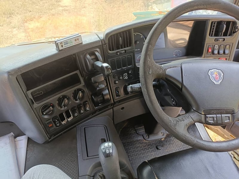 รถพ่วงน้ำมัน scania 410 มีทะเบีบน ใช้งานดี ราคา1,650,000