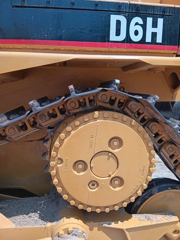 รถแทรกเตอร์CAT D6H ใช้งานดี เกียร์ทอค ใบซื้อขาย ราคา980,000