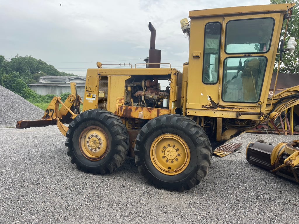 รถเกรดเดอร์CAT 140G 72v13838 ใช้งานได้ปกติ  มีทะเบียน ราคา1,390,000 รถเกรดเดอร์CAT 140G 72v13838 ใช้งานได้ปกติ  มีทะเบียน ราคา1,390,000