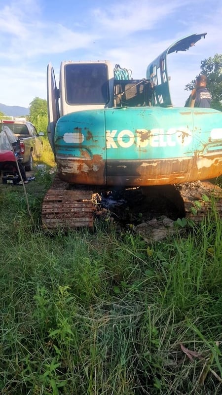 รถแม็คโครkobelco sk120-5 ใช้งานดี ใบซื้อ ขายราคา3.6แสน รถแม็คโครkobelco sk120-5 ใช้งานดี ใบซื้อ ขายราคา3.6แสน