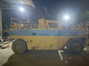 ขายรถบดล้อยาง sakakai ts9 มีทะเบียน ใช้งานดี ราคา3.2แสน