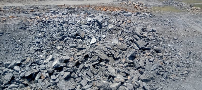 ขายหินคลุก หินผุ หน้าดิน ลูกรัง เศษปูนทุปตึก รับถม