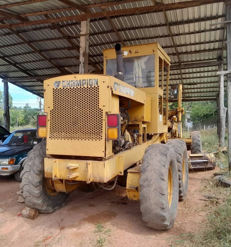 ขายรถเกรดเดอร์ champion 710 ใช้งานดี ใบซื้อขายราคา285,000