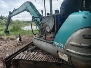 รถแม็คโครkobelco sk045 บูม ยาว ใช้งานดี ราคา199,000 รถแม็คโครkobelco sk045 บูม ยาว ใช้งานดี ราคา199,000