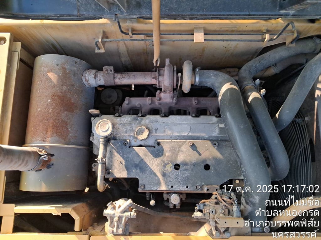 ขายรถแม็คโครcat 320D มีทะเบียน ใช้งานดีมาก ราคาถูกดี 7.5แสน