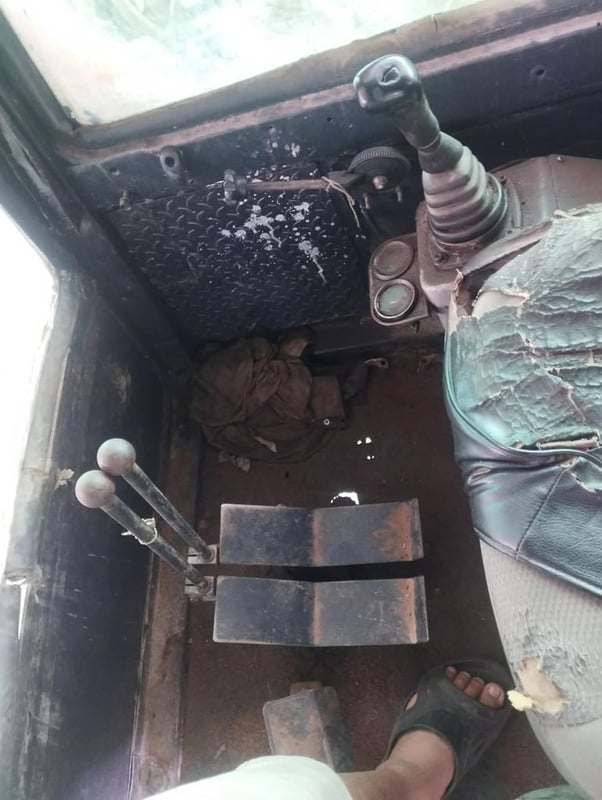 รถแม็คโครkomatsu pc120-5ใช้งานดี ใบซื้อvาย คอนโทรนสั้น ราคา3.2แสน