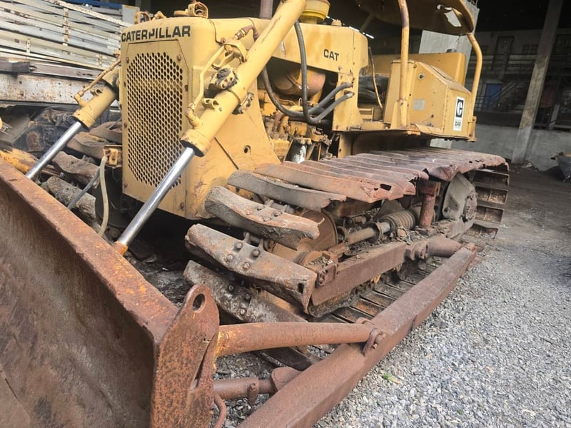 ขายรถแทรกเตอร์ CAT D4E ใช้งานดี ใบซื้อvายทราคา299,000