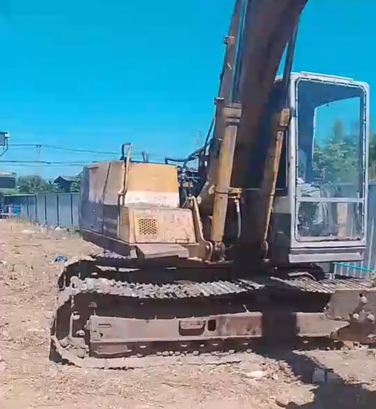 รถแม็คโครkomatsu pc120-5 ใช้งานได้ปกติ ใบซื้อขาย ราคา285,000