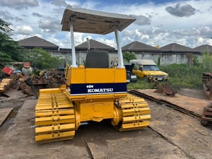 รถแทรกเตอร์komatsu D20p-6ตีนเป็ด ใบ70cm.ใช้งานดี ใบมีดสไล้ ราคาถูกดีๆๆ199,000