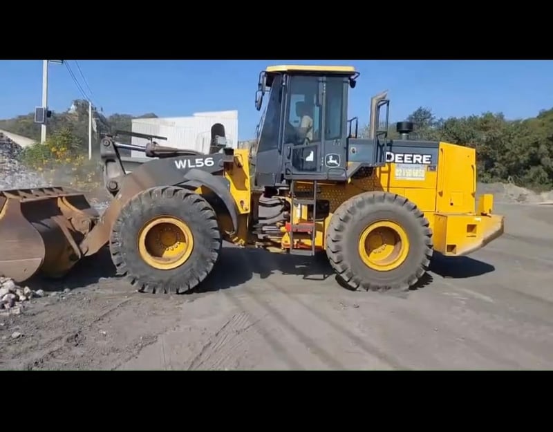 ขายรถตักล้อยาง.Deere wl56 ใช้งานดี ใบอินวอย ราคา1,250,000