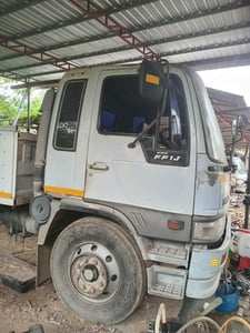 หัวรถ10ล้อhino สภาพดี ราคา59,000