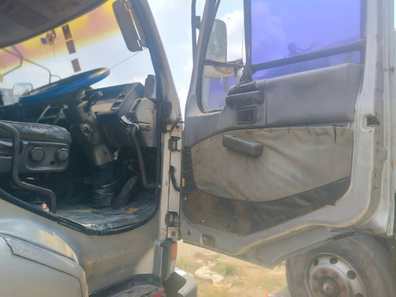 รถ10ล้อน้ำมันปามnissan 290แรง ใช้งานดี มีทะเบียน ราคาถูกดีๆๆ580,000 รถ10ล้อน้ำมันปามnissan 290แรง ใช้งานดี มีทะเบียน ราคาถูกดีๆๆ580,000