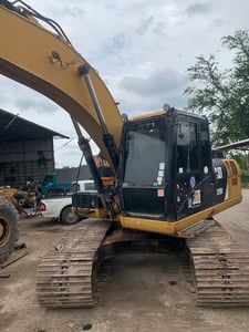 ขายรถแม็คโครCAT 320D2 ใช้งานได้ดี มีเล่มทะเบียน ราคา9.5แสน