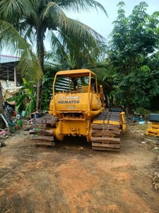 รถแทรกเตอร์komarsu D50p-16 ใช้งานดี ตีนเป็ด ใบซืเอขาย ราคาถูกดี330,000