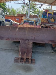 ขายรถแทรกเตอร์komatsu D20p-6ตีนเป็ด ใบมีดสไล้ ใช้งานได้ ตามสภาพ129,000