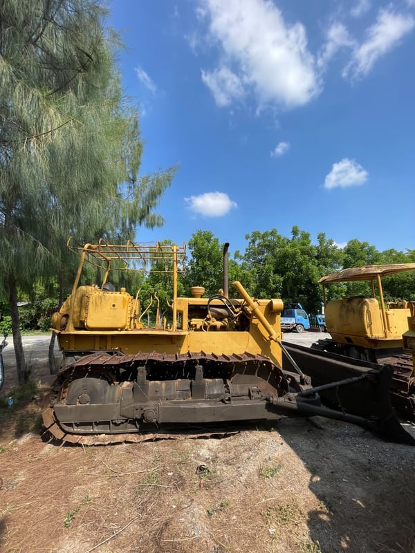 รถแทรกเตอร์komatsu D50a-15ใช้งานดี ใบซื้อvาย ราคาถูกดี285,000 รถแทรกเตอร์komatsu D50a-15ใช้งานดี ใบซื้อvาย ราคาถูกดี285,000