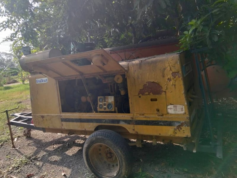 ปั้มลมสนามkomatsu เครื่อง4D105-3 ใช้งานดี ใบซื้อvาย ราคา85,000