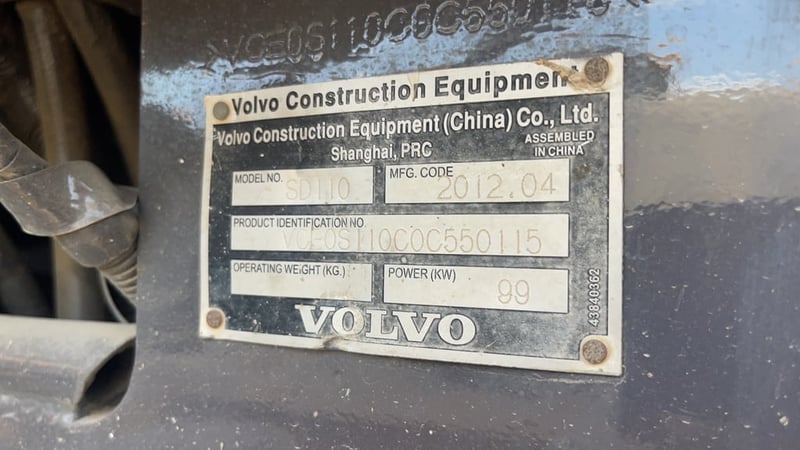 รถบดล้อยาง10ตันvollvo sd110ใช้งานดี มีทะเบียน ราคาถูกดีๆๆ9.8แสน