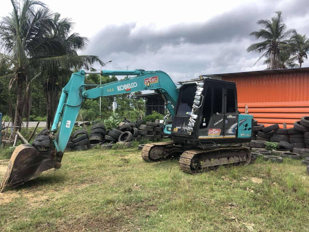 ขายรถแม็คโครkobelco sk04 ใช้งานดี ใบซื้อขาย ราคา2.7แสน