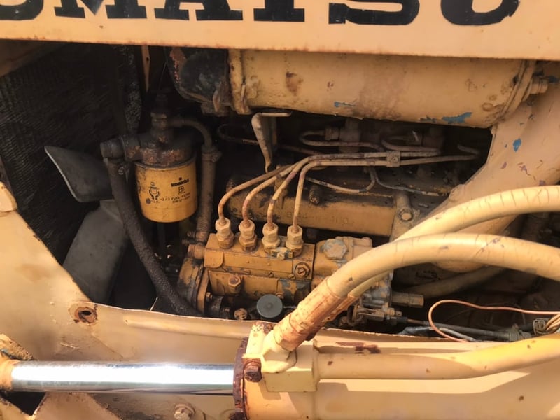 รถแทรกเตอร์ komstsu D20p-5ตีนเป็ด ใช้งานได้ปกติ ใบมีดสไล้ รารา99,000