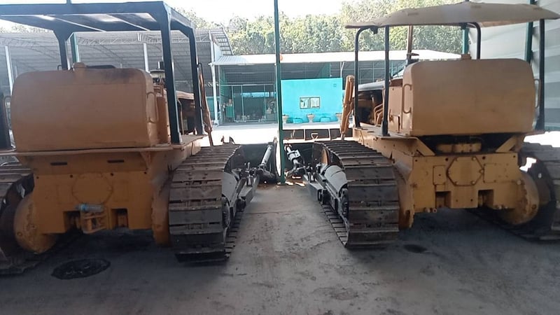 รถแทรกเตอร์cat D5D ตีนไก่ ใบซื้อขาย ใช้งานดี ราคา3.8แสน