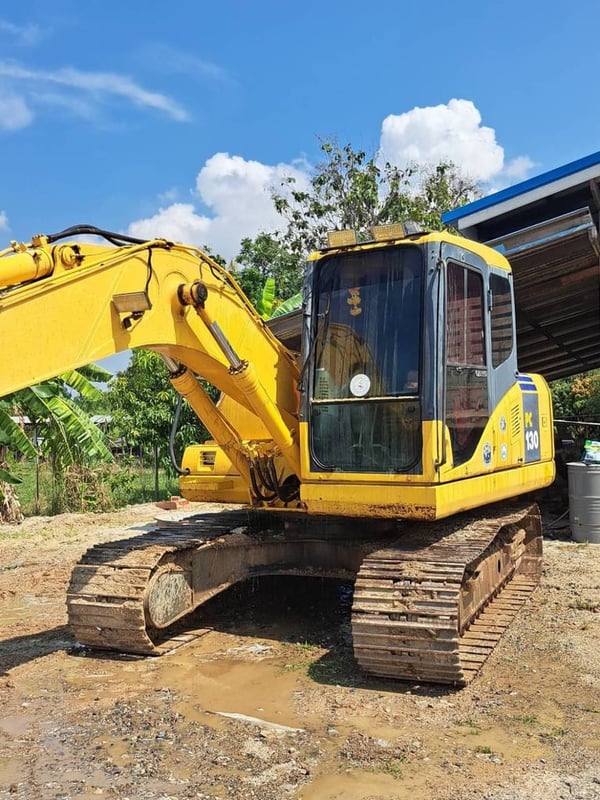 ขายรถแม็คโครkomatsu pc130-7 ใช้งานดี มีทะเบียน ราคา6.8แสน