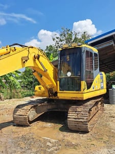 ขายรถแม็คโครkomatsu pc130-7 ใช้งานดี มีทะเบียน ราคา6.8แสน