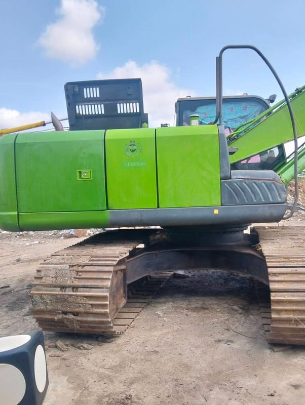 ขายรถแม็คโครHitashi zx200-3 ใช้งานได้ดี ใบซื้อขาย ราคา5.8แสน