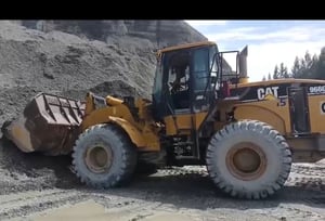 ขายรถตักล้อยางCAT 966G ใช้งานได้ดี มีเล่มทะเบียน ราคา1,190,000บ.90000คา1,190,000าคา ขายรถตักล้อยางCAT 966G ใช้งานได้ดี มีเล่มทะเบียน ราคา1,190,000บ.90000คา1,190,000าคา