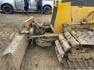 รถแทรกเตอร์komatsu D20p-7 เครื่องyanma  ตีนเป็ด ใช้งานดีมาก ราคาถูกดี295,000